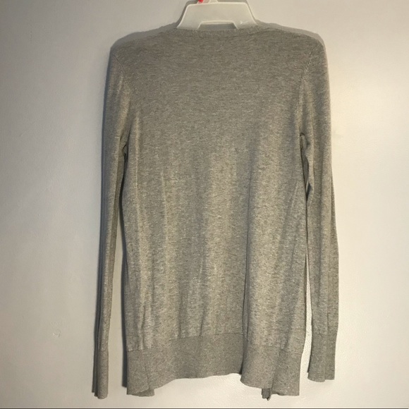 Heather Grey Old Navy S V-neck button-up cardigan - Picture 6 of 6